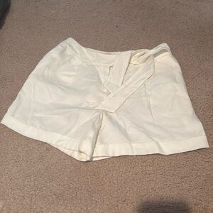 H&M - NEW WORN - conscious collection white dressy shorts